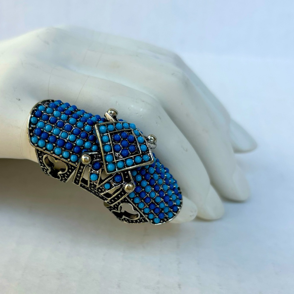 Knight’s Vow Gauntlet Ring
